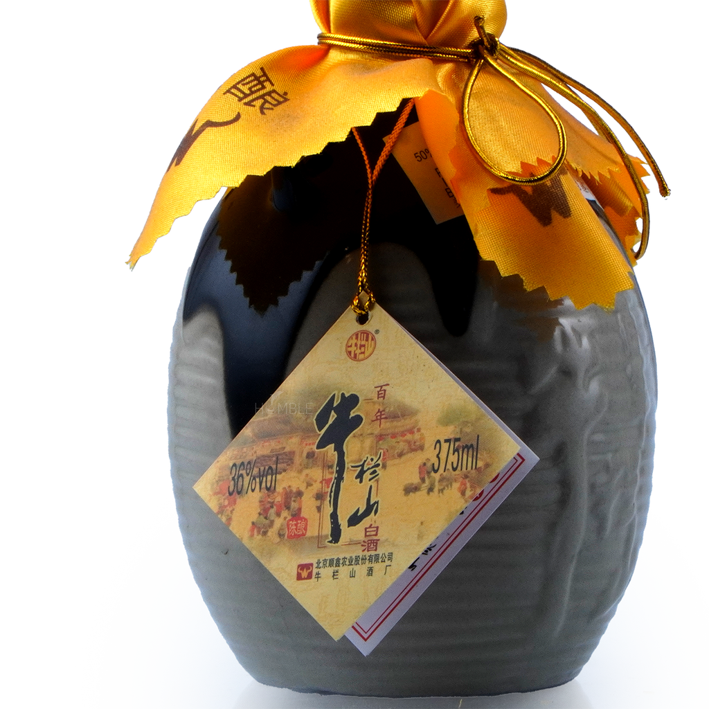 Beijing Niu lan Shan Bai Nian Er Guo Tou Chinese Baijiu 375ml 北京牛栏山百年二锅头酒
