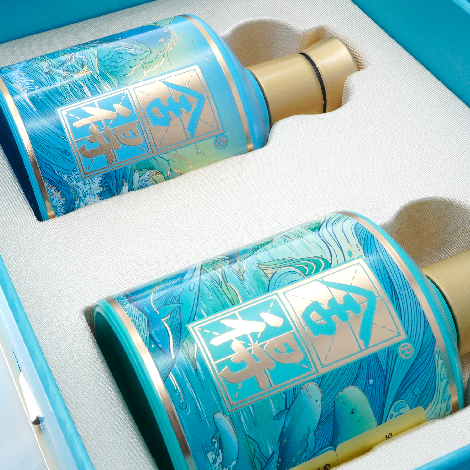 Shede Sperm Whale & Finless Porpoise Chinese Baijiu Gift Set 375ml*2 舍得江河万象限量版白酒